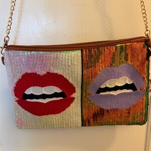 Sequin and Knit Lips Design Crossbody Bag